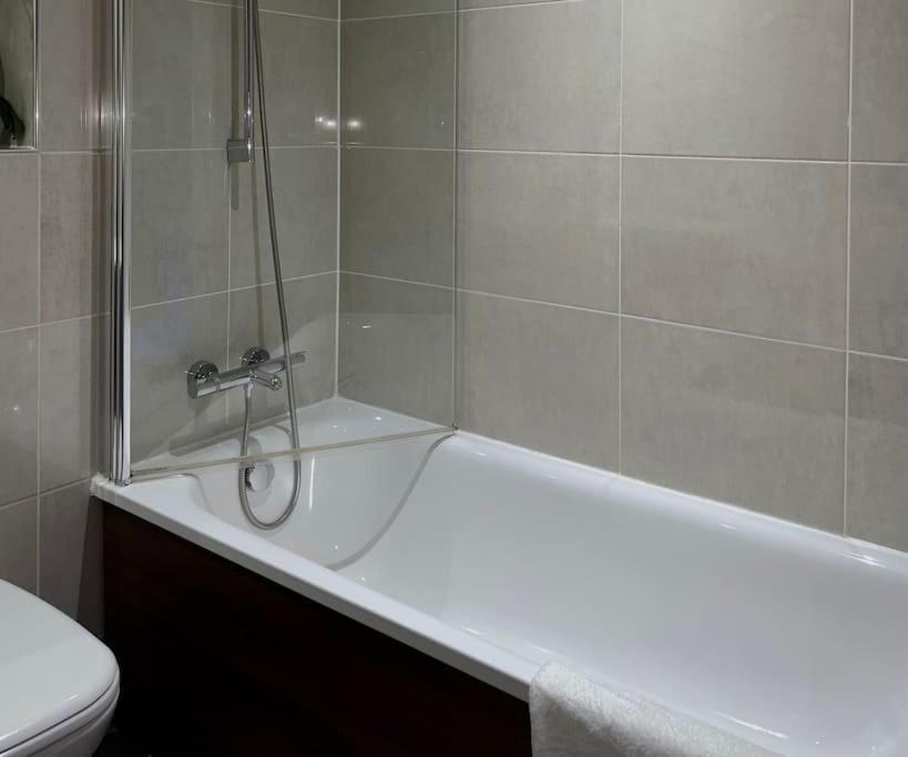 Cosy City Centre Apartment With Parking 伯明翰 外观 照片