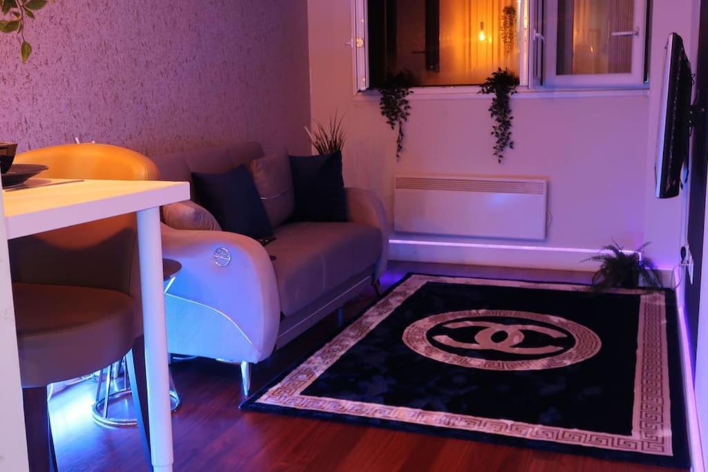 Cosy City Centre Apartment With Parking 伯明翰 外观 照片